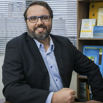 Daniel Cara, coordenador geral da Campanha Nacional Pelo Direito à Educação (Foto: Acervo Campanha)