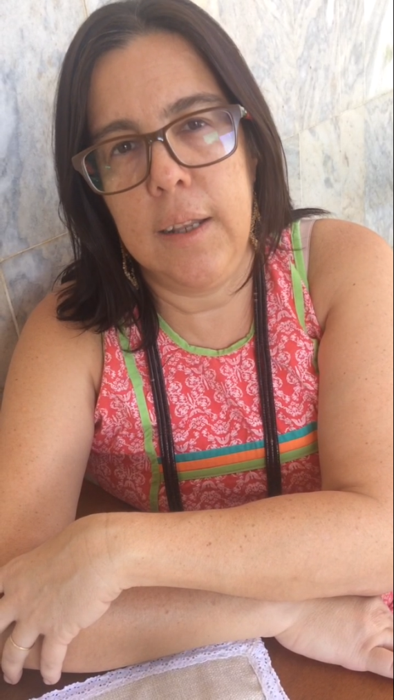 adriana-ramos-oculos-colar-alianca