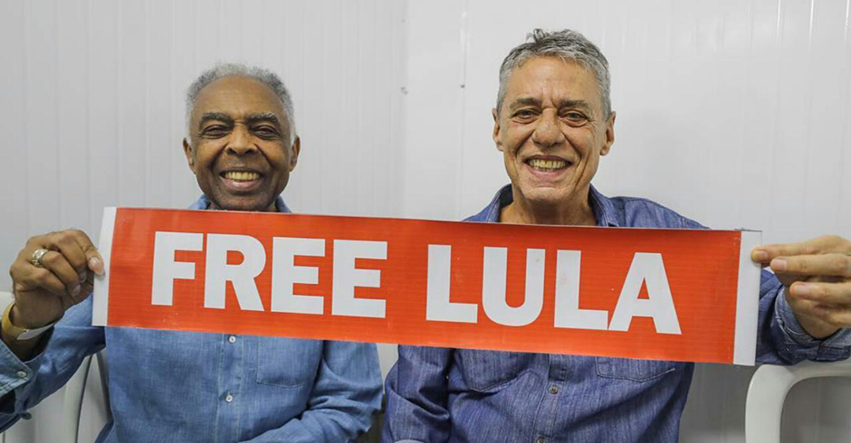 #FestivalLulaLivre: Gilberto Gil e Chico Buarque pedem a liberdade de quem está preso sem provas Foto: Ricardo Stuckert